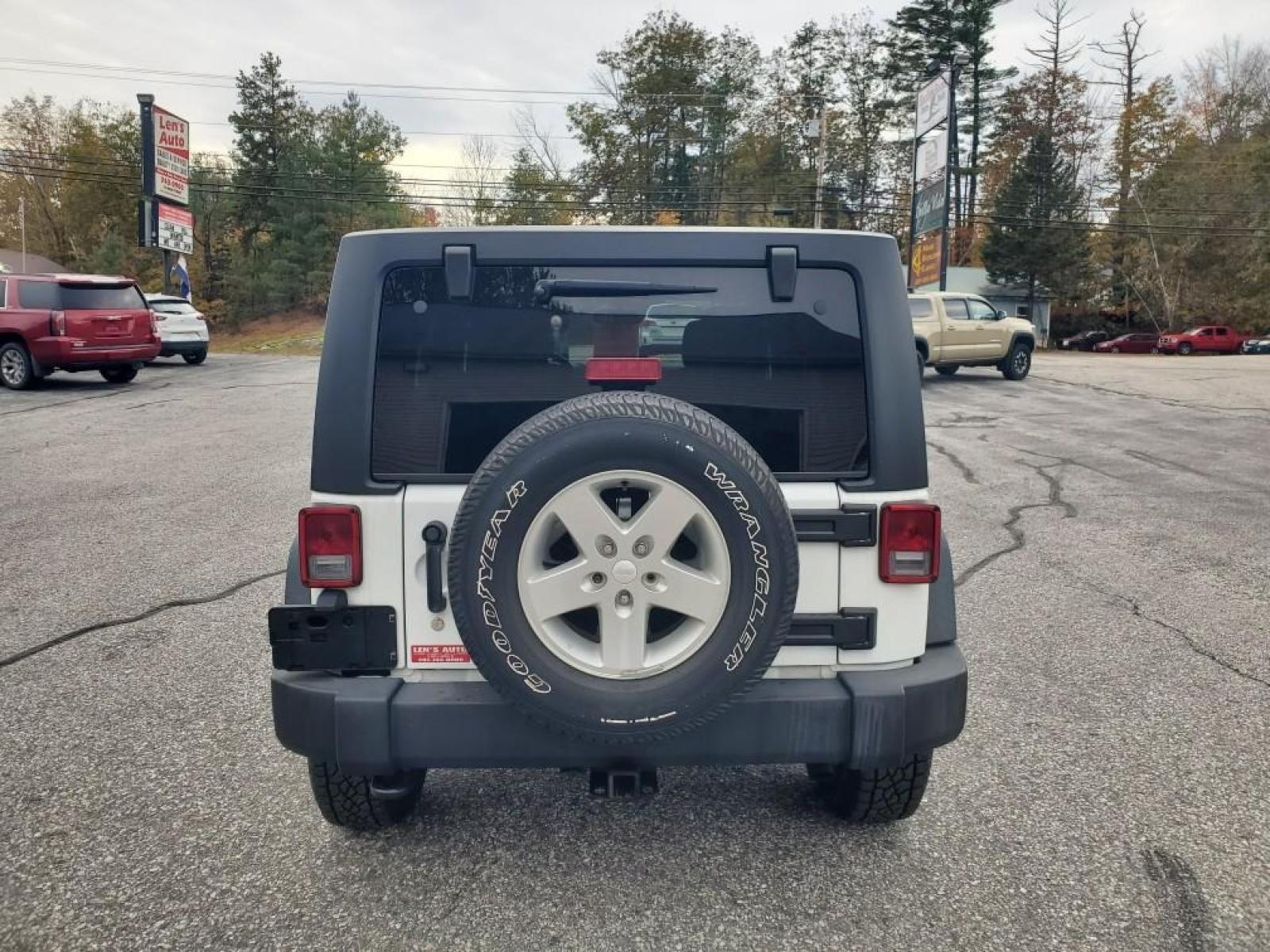 2015 white JEEP WRANGLER with an 6cyl engine, AUTOMATIC transmission, located at 27 Main St., Norway, MD, 04268, (207) 743-0900, 44.199795, -70.530807 - 2015 Jeep Wrangler Sport Unlimited 4 Door V-6, At, Pw, Pl, Pm, A/C, Cd, Cruise, 138k Clean!----------------------$19,995.00 - Photo #2