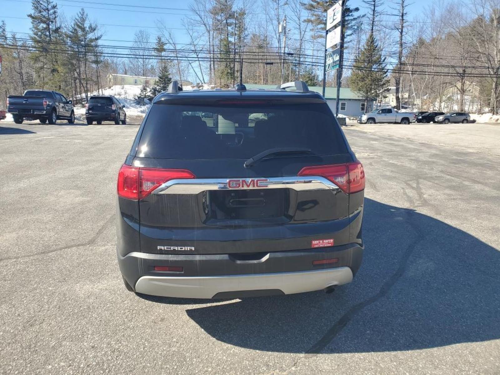 2018 Blue GMC Acadia with an 4 Cylinder engine, AUTOMATIC transmission, located at 27 Main St., Norway, MD, 04268, (207) 743-0900, 44.199795, -70.530807 - 2018 GMC Acadia SLE2 AWD4cyl, Pw, Pl, Ps, Heated Seats, A-C Cruise, 3rd Row Seat Clean-------$18,995.00 - Photo #6