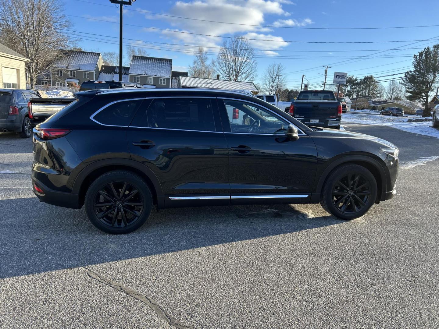 2016 Black /Black Mazda CX-9 Grand Touring AWD (JM3TCBDY9G0) with an 2.5L L4 DOHC 16V engine, 6A transmission, located at 27 Main St., Norway, MD, 04268, (207) 743-0900, 44.199795, -70.530807 - Photo#4
