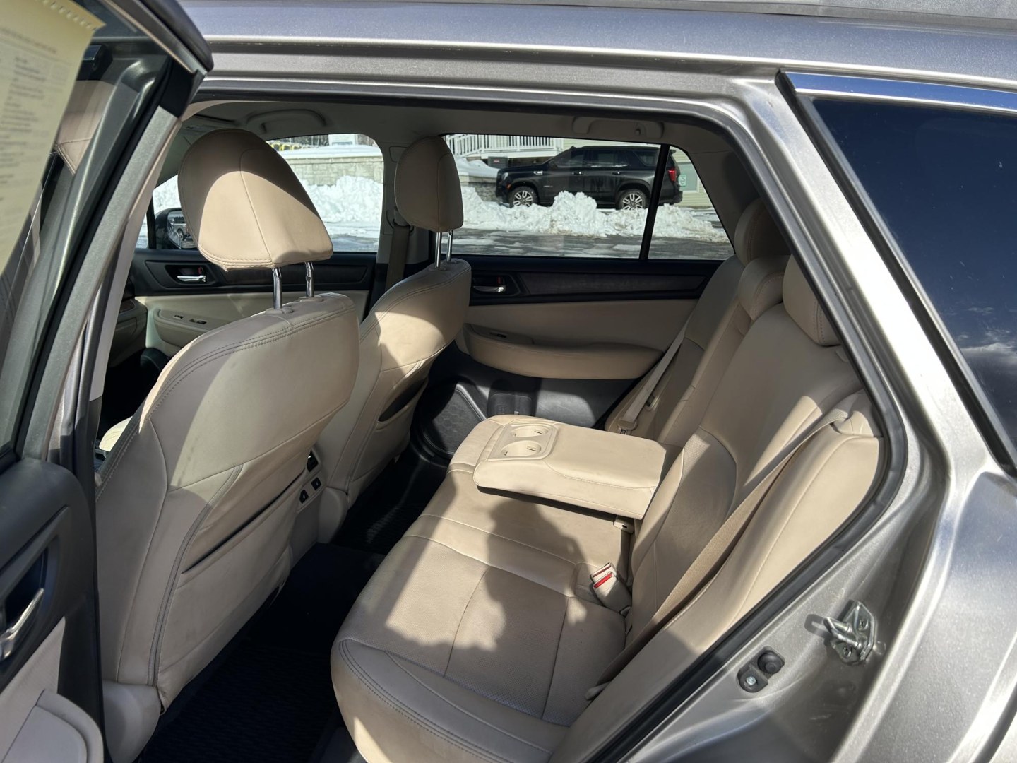 2015 Tungston /Tan Subaru Outback 2.5i Limited (4S4BSAJC2F3) with an 2.5L H4 DOHC 16V engine, 6-Speed Automatic transmission, located at 27 Main St., Norway, MD, 04268, (207) 743-0900, 44.199795, -70.530807- Photo#8