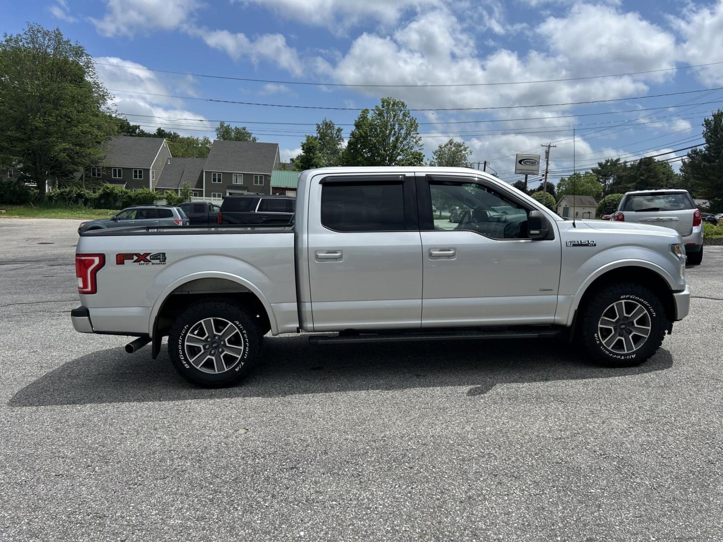 2017 Silver /Gray Ford F-150 XLT SuperCrew 5.5-ft. Bed 4WD (1FTEW1EP7HF) with an 2.7L V6 DOHC 24V engine, 6A transmission, located at 27 Main St., Norway, MD, 04268, (207) 743-0900, 44.199795, -70.530807 - Photo#2