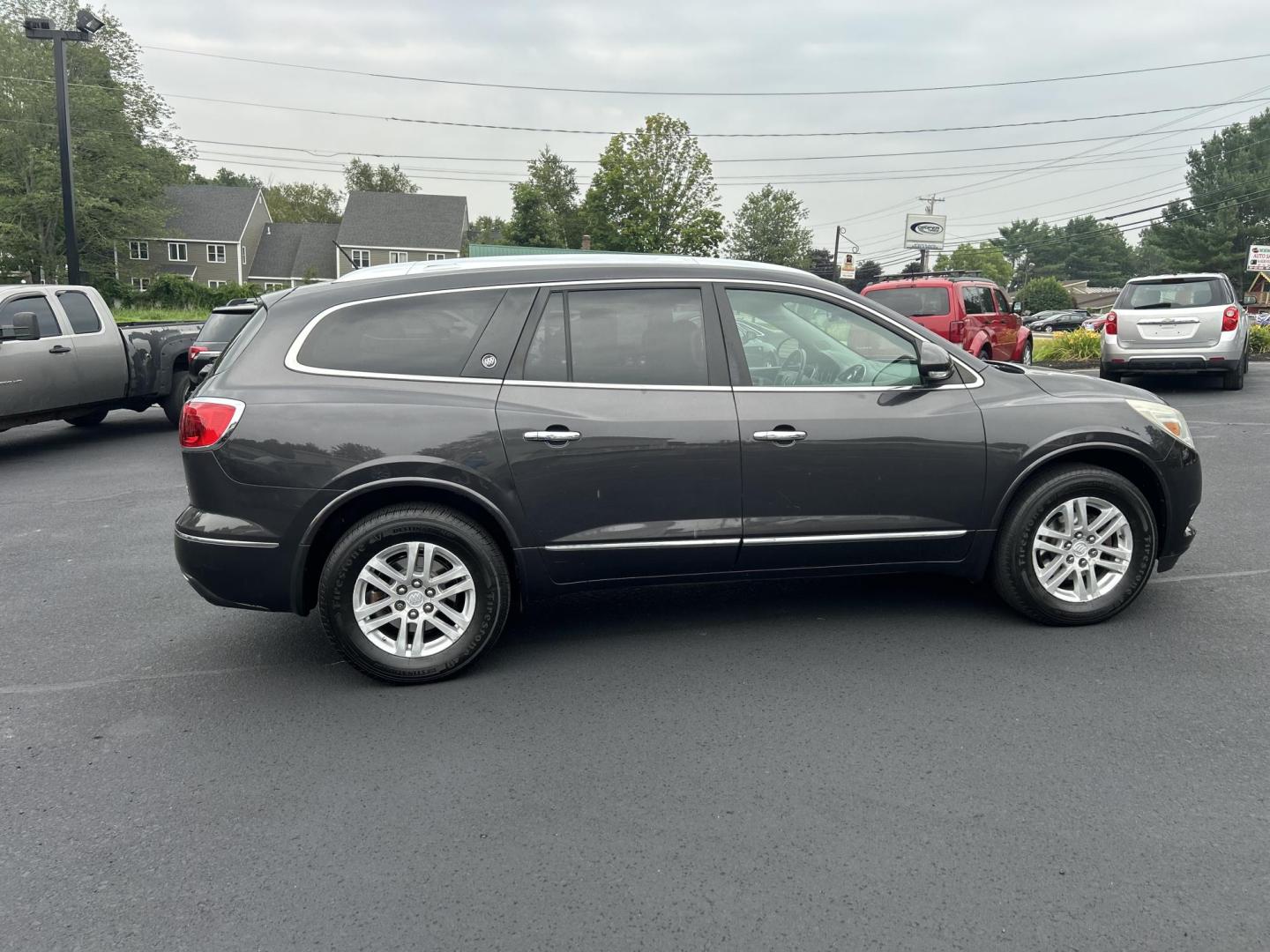 2014 Black /Gray Buick Enclave Convenience AWD (5GAKVAKD6EJ) with an 3.6L V6 DOHC 24V engine, 6-Speed Automatic Overdrive transmission, located at 27 Main St., Norway, MD, 04268, (207) 743-0900, 44.199795, -70.530807 - Photo#2
