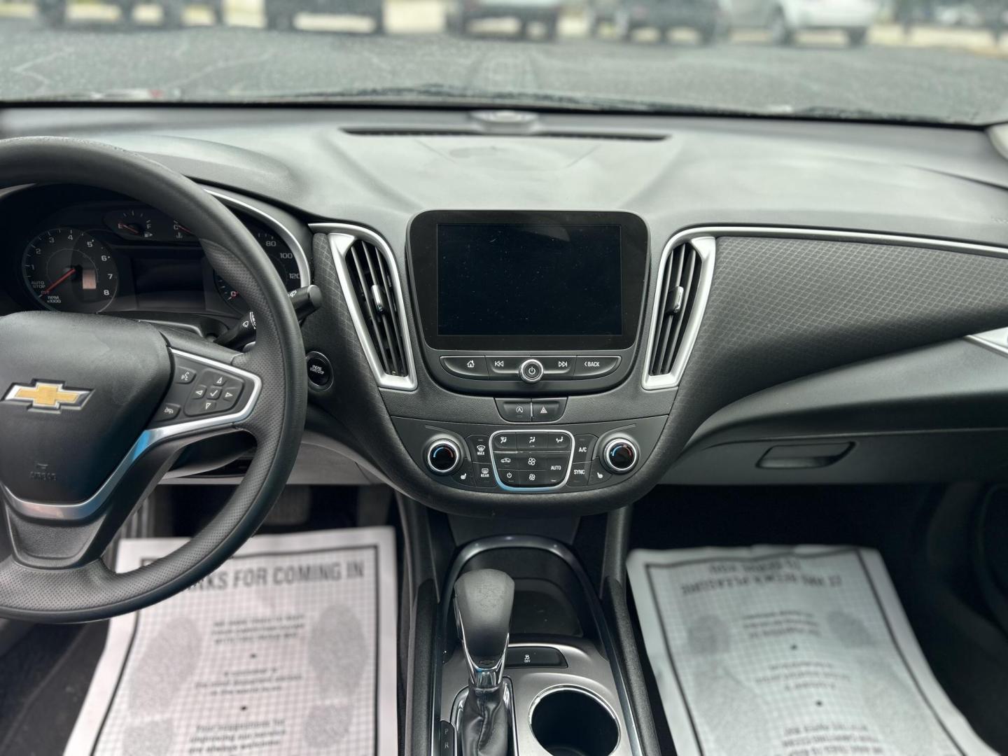 2022 Black /Black Chevrolet Malibu LT (1G1ZD5ST6NF) with an 1.5L L4 DOHC 16V engine, 6A transmission, located at 27 Main St., Norway, MD, 04268, (207) 743-0900, 44.199795, -70.530807 - Photo#5