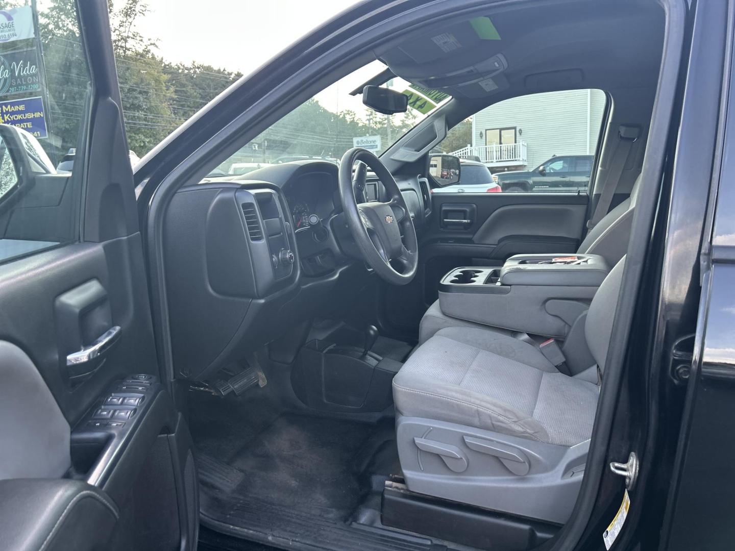 2015 Black /Gray Chevrolet Silverado 1500 Work Truck Double Cab 4WD (1GCVKPEC9FZ) with an 5.3L V8 OHV 16V engine, 6-Speed Automatic transmission, located at 27 Main St., Norway, MD, 04268, (207) 743-0900, 44.199795, -70.530807 - Photo#5