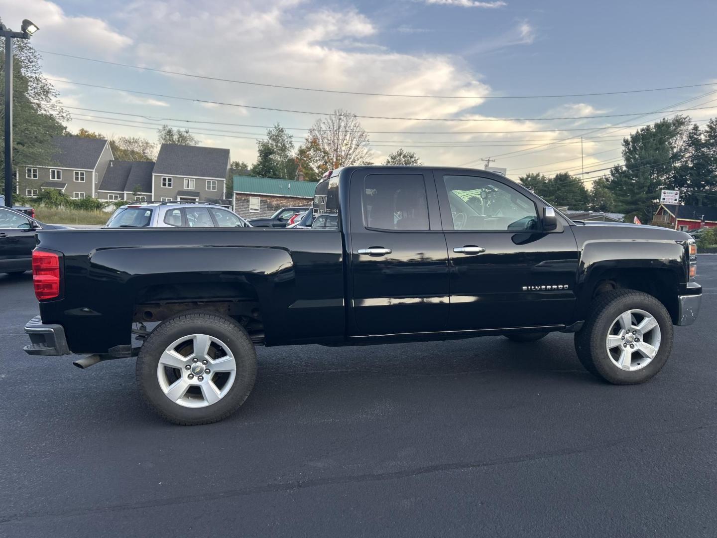 2015 Black /Gray Chevrolet Silverado 1500 Work Truck Double Cab 4WD (1GCVKPEC9FZ) with an 5.3L V8 OHV 16V engine, 6-Speed Automatic transmission, located at 27 Main St., Norway, MD, 04268, (207) 743-0900, 44.199795, -70.530807 - Photo#2