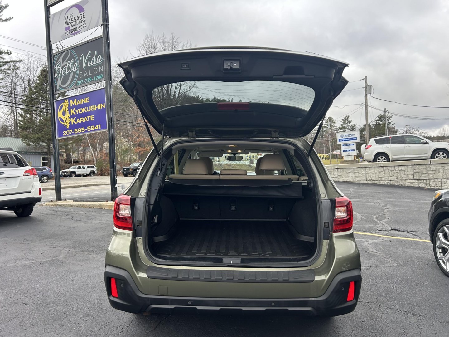 2018 Green /Tan Subaru Outback 2.5i Limited (4S4BSANC8J3) with an 2.5L H4 DOHC 16V engine, CVT transmission, located at 27 Main St., Norway, MD, 04268, (207) 743-0900, 44.199795, -70.530807- Photo#3