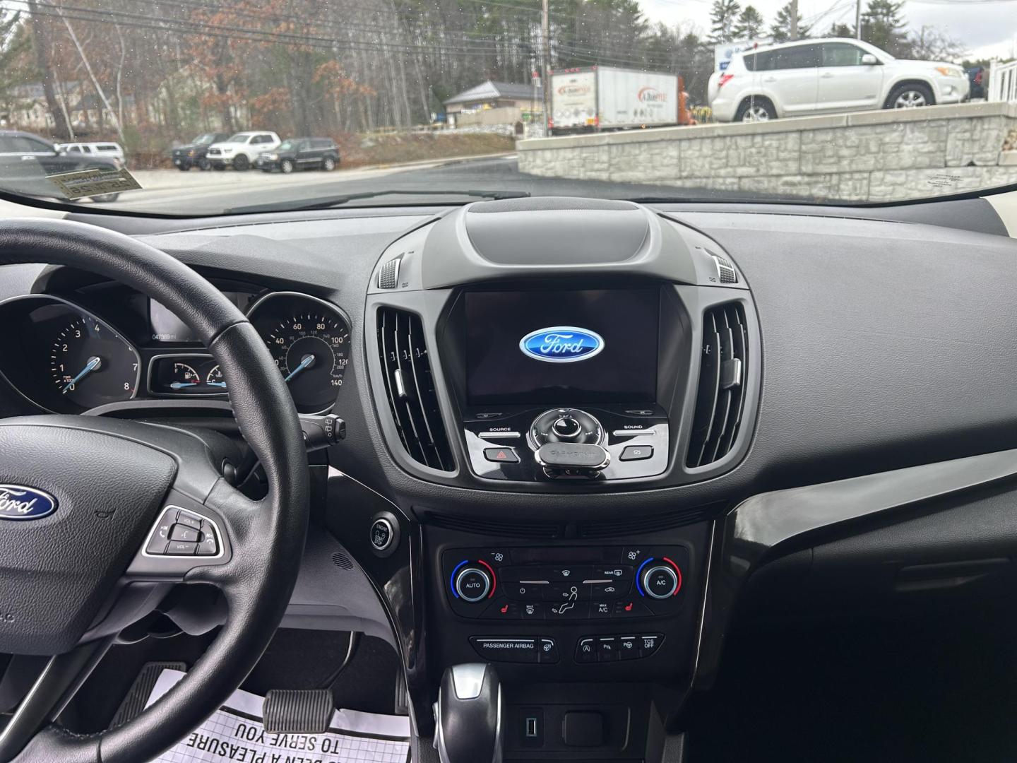 2019 Black /Black Ford Escape Titanium 4WD (1FMCU9J9XKU) with an 2.0L L4 DOHC 16V engine, 6A transmission, located at 27 Main St., Norway, MD, 04268, (207) 743-0900, 44.199795, -70.530807 - Photo#7