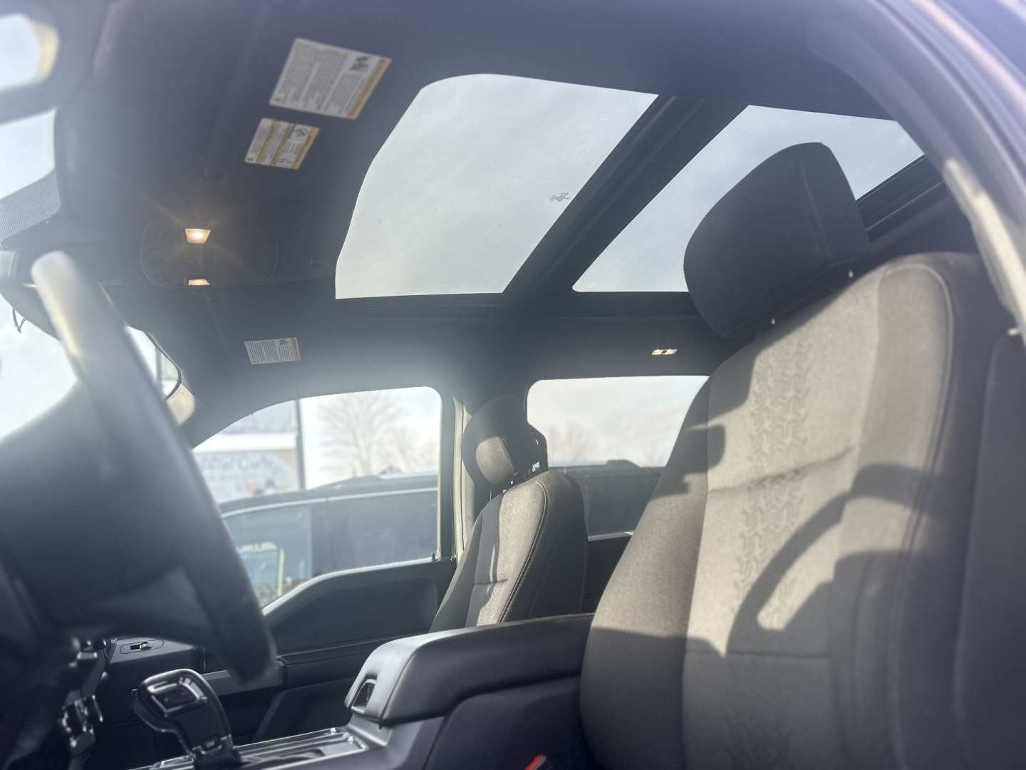 2020 Black /Black Ford F-150 XLT SuperCrew 6.5-ft. Bed 4WD (1FTEW1EP9LK) with an 2.7L V6 DOHC 24V engine, 6A transmission, located at 27 Main St., Norway, MD, 04268, (207) 743-0900, 44.199795, -70.530807- Photo#5
