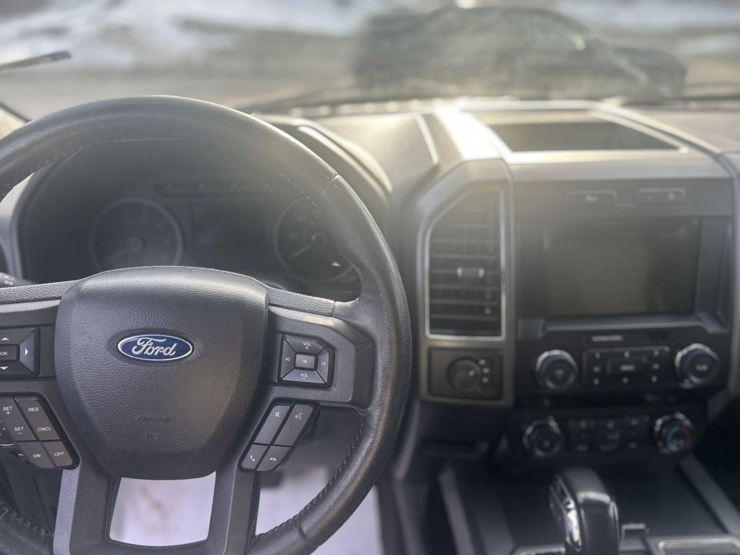 2020 Black /Black Ford F-150 XLT SuperCrew 6.5-ft. Bed 4WD (1FTEW1EP9LK) with an 2.7L V6 DOHC 24V engine, 6A transmission, located at 27 Main St., Norway, MD, 04268, (207) 743-0900, 44.199795, -70.530807- Photo#6