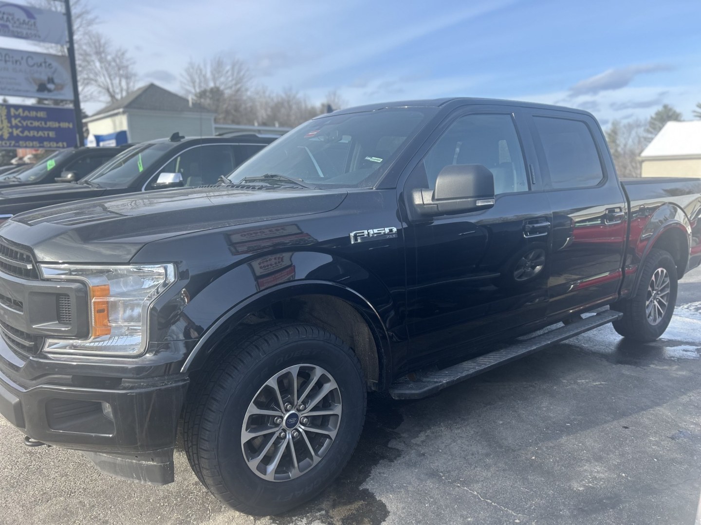 2020 Black /Black Ford F-150 XLT SuperCrew 6.5-ft. Bed 4WD (1FTEW1EP9LK) with an 2.7L V6 DOHC 24V engine, 6A transmission, located at 27 Main St., Norway, MD, 04268, (207) 743-0900, 44.199795, -70.530807- Photo#1