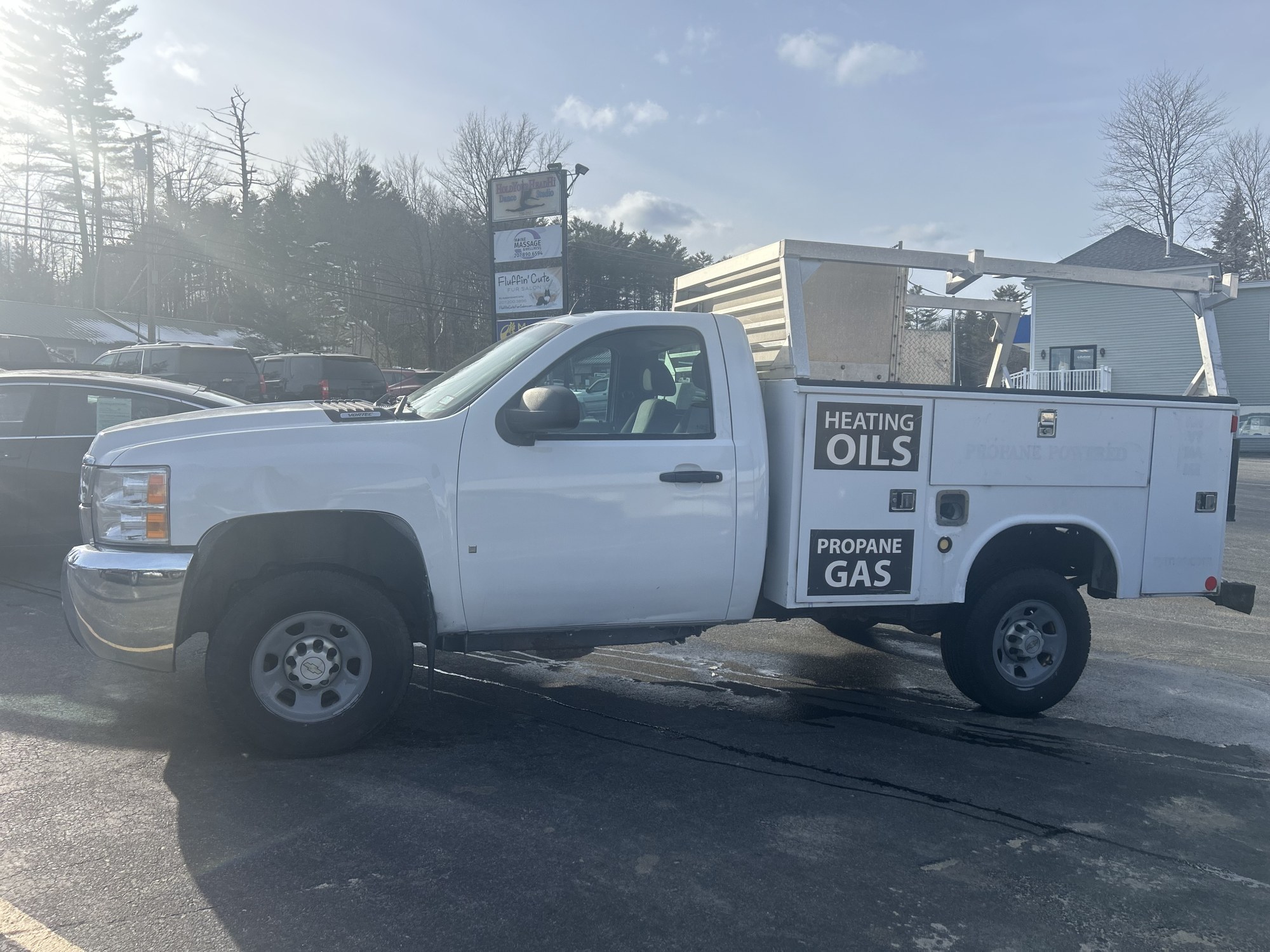 photo of 2009 Chevrolet Silverado 3500HD Work Truck Regular Cab 2WD