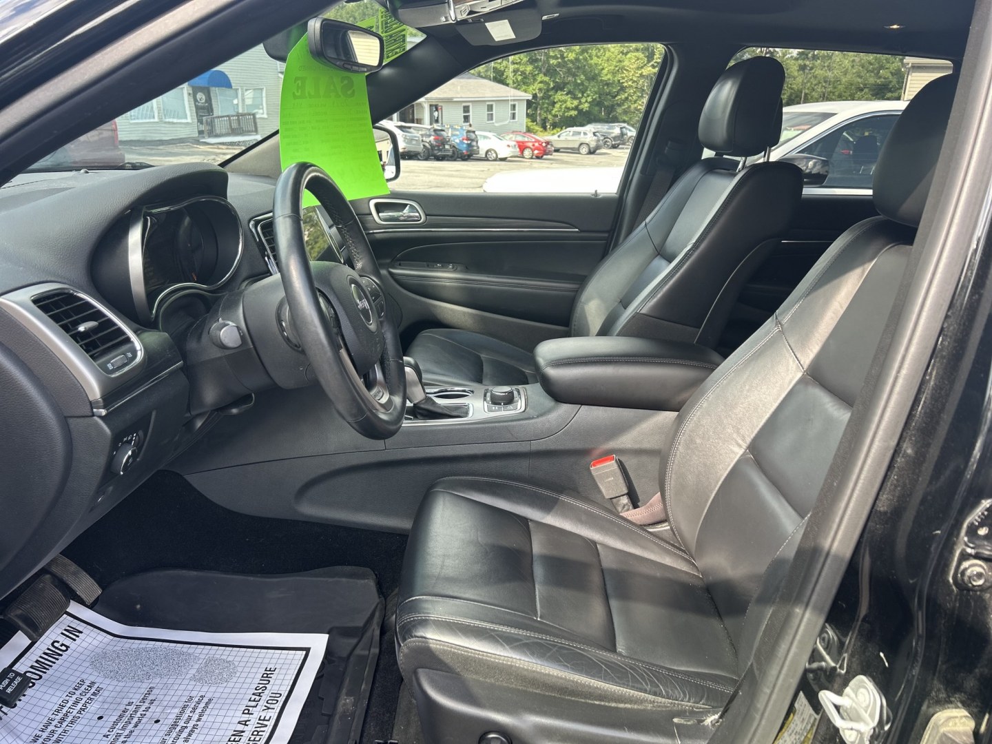 2019 Black /Black Jeep Grand Cherokee Limited 4WD (1C4RJFBG8KC) with an 3.6L V6 DOHC 24V engine, 8A transmission, located at 27 Main St., Norway, MD, 04268, (207) 743-0900, 44.199795, -70.530807- Photo#5