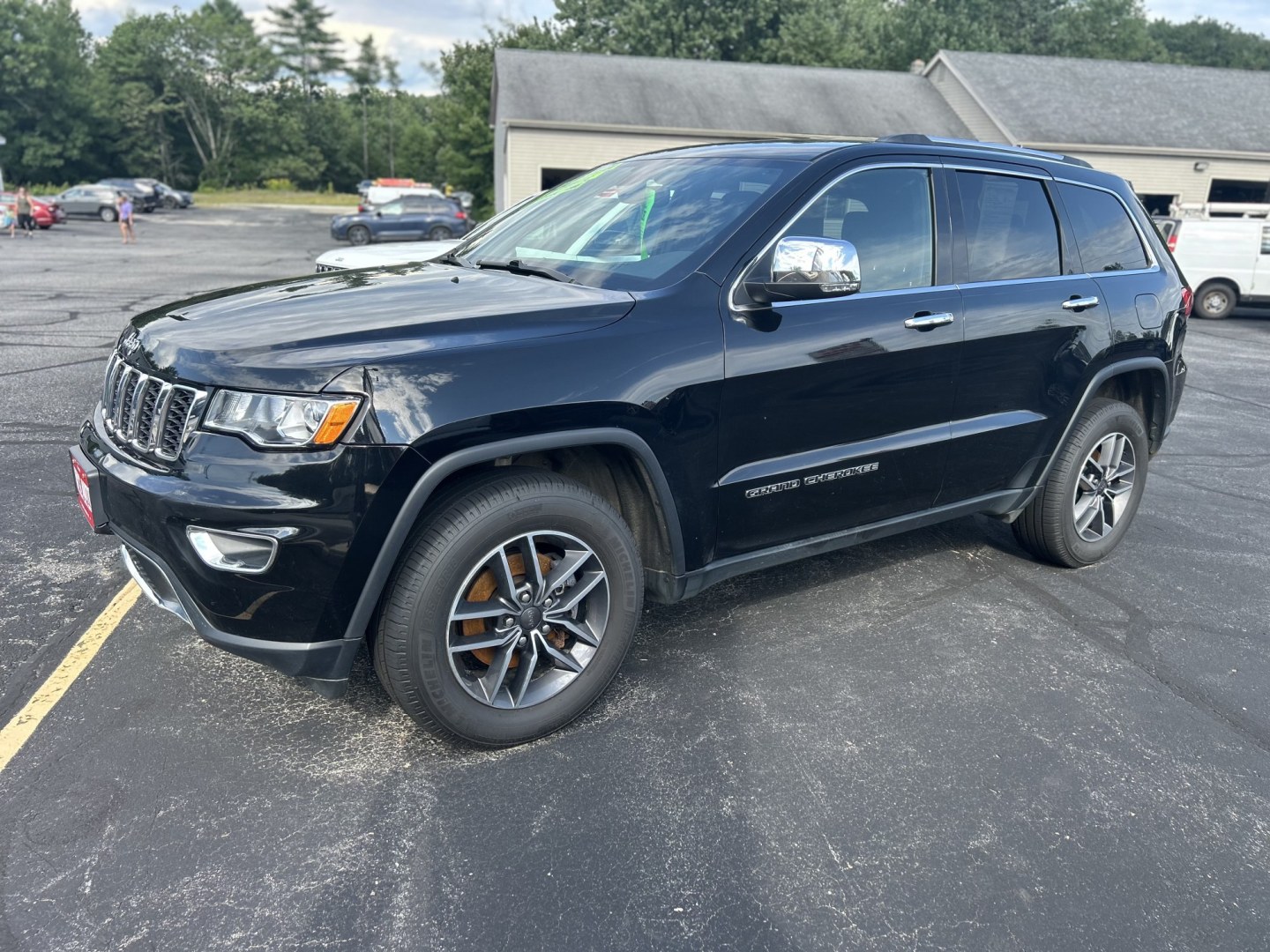 2019 Black /Black Jeep Grand Cherokee Limited 4WD (1C4RJFBG8KC) with an 3.6L V6 DOHC 24V engine, 8A transmission, located at 27 Main St., Norway, MD, 04268, (207) 743-0900, 44.199795, -70.530807- Photo#1