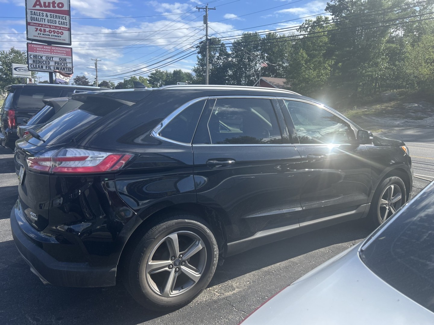 2019 Black /Black Ford Edge SEL AWD (2FMPK4J99KB) with an 2.0L L4 DOHC 16V engine, 6A transmission, located at 27 Main St., Norway, MD, 04268, (207) 743-0900, 44.199795, -70.530807- Photo#2
